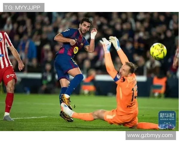 挺壮的足球明星如何在赛场上展现力量与技巧的完美结合