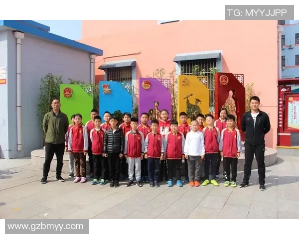 我在绿茵场上的梦想与奋斗:成为足球明星的心路历程 我在绿茵场上的梦想与奋斗:成为足球明星的心路历程