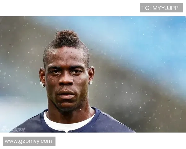 日本足球明星发型男的时尚魅力与个性风格解析 日本足球明星发型男的时尚魅力与个性风格解析