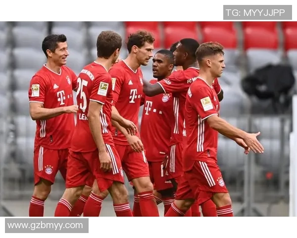 曼联与拜仁足球明星赛激情对决星光璀璨展现足球魅力与友谊精神