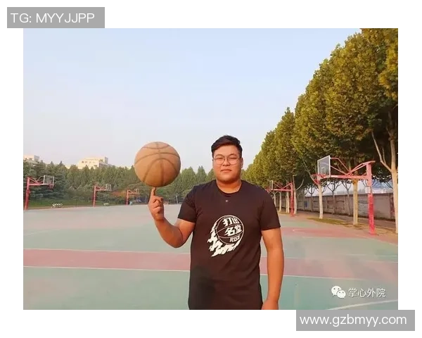 李秀英的篮球人生:从热爱到职业的心路历程与成长故事 李秀英的篮球人生:从热爱到职业的心路历程与成长故事