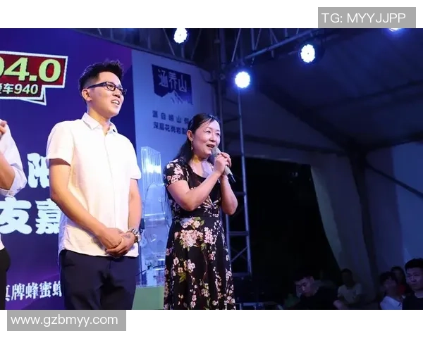 杨明足球明星的成长历程与精彩瞬间全景展示