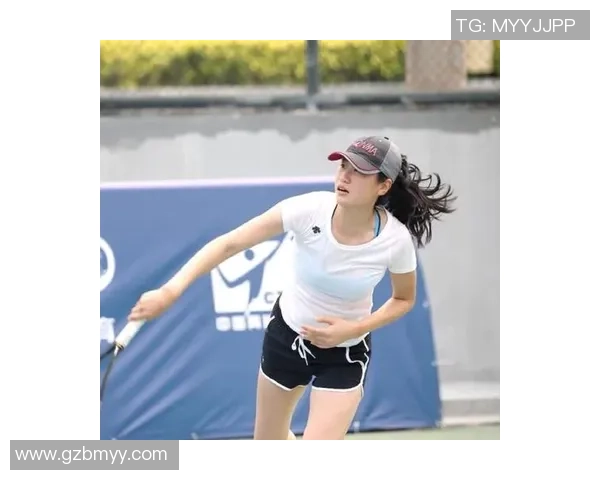 李芳网球生涯回顾与展望:从青涩少女到职业选手的成长之路 李芳网球生涯回顾与展望:从青涩少女到职业选手的成长之路